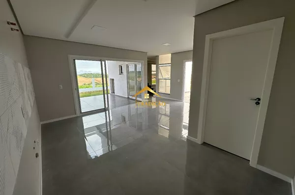 SOBRADO À VENDA, FRARON, PATO BRANCO