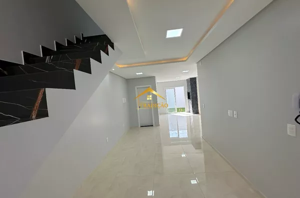 SOBRADO À VENDA, BAIRRO FRARON