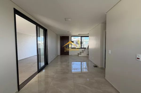 SOBRADO À VENDA OU LOCAÇÃO, FRARON, PATO BRANCO