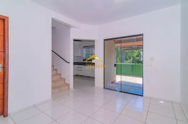 SOBRADO PARA LOCAÇÃO EM CONDOMÍNIO FECHADO, LA SALLE, PATO BRANCO