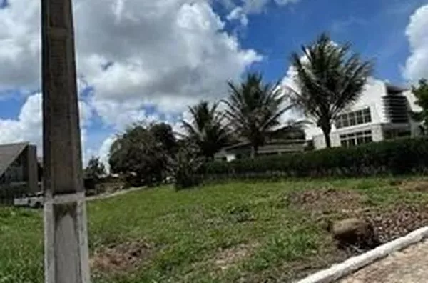 Bananeira - Terreno de Esquina - Aguas da Serra