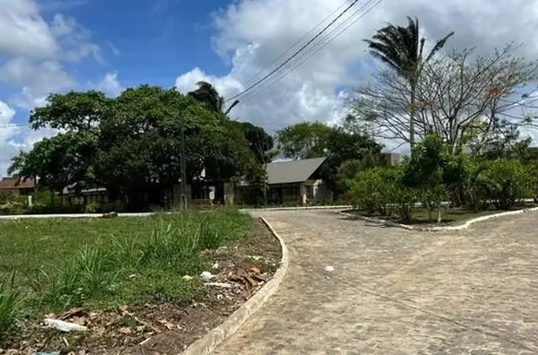 Bananeira - Terreno de Esquina - Aguas da Serra