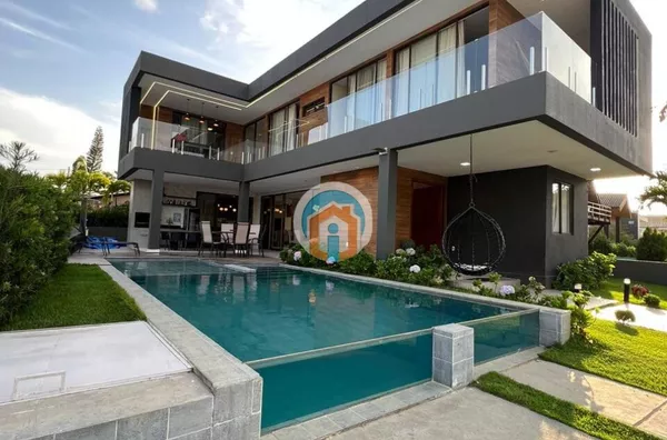 Casa no Águas da Serra - Locação - 5 Quartos, Piscina e Área Gourmet
