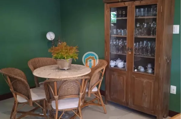 Casa no Águas da Serra - Locação - 4 Suítes, Área Gourmet e Churrasqueira Elétrica