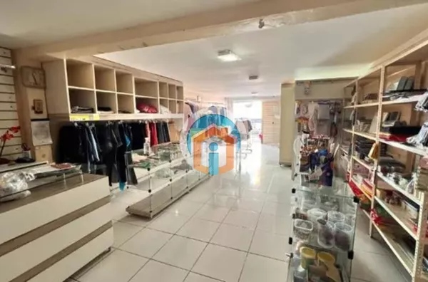 Loja com apartamento em Solânea/PB