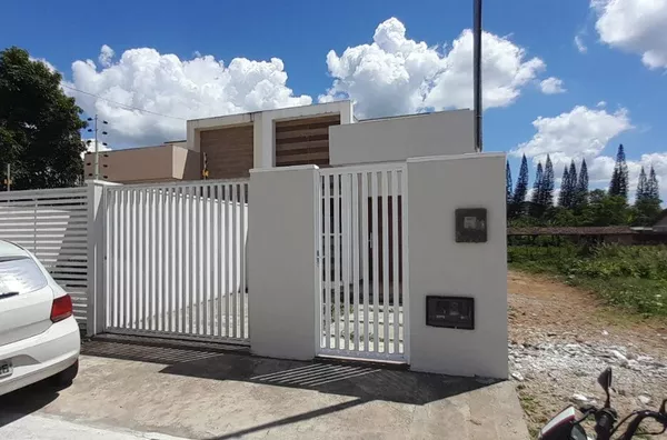Solanea - casa enorme e pronta para morar