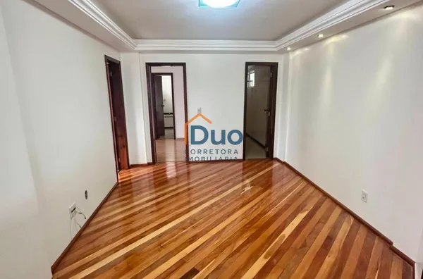 Apartamento para venda,  Centro, Pato Branco AMPLO, OPORTUNIDADE, SEMI MOBILIADO, COZINHA PLANEJADA, COM MESA, CADEIRAS E COOKTOP NOVO, SALA DE JANTAR COM MESA E BUFFET, CORTINADO, ROUPEIROS EM TODOS OS DORMITÓRIOS, SACADAS NA SUÍTE E NA SALA DE ESTAR - Foto 7