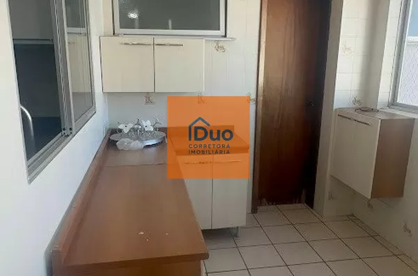 Apartamento para venda,  Centro, Pato Branco AMPLO, OPORTUNIDADE, SEMI MOBILIADO, COZINHA PLANEJADA, COM MESA, CADEIRAS E COOKTOP NOVO, SALA DE JANTAR COM MESA E BUFFET, CORTINADO, ROUPEIROS EM TODOS OS DORMITÓRIOS, SACADAS NA SUÍTE E NA SALA DE ESTAR - Foto 22