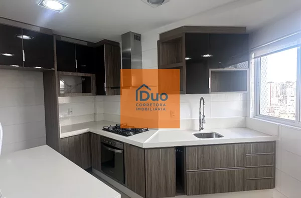 Apartamento duplex para aluguel,  Centro, Pato Branco Imobiliária Vitorina Aluga Lindíssimo Cobertura Duplex no centro de Pato Branco. Contendo 03 suítes, sala de estar, sala de jantar e sala de tv, cozinha e lavanderia com móveis planejados(Gava), ar con - Foto 6