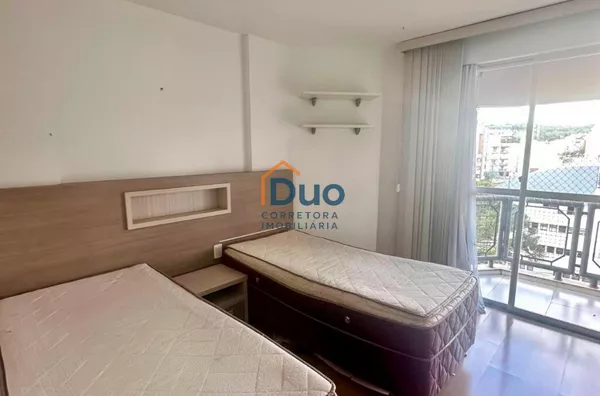 Apartamento para venda,  Centro, Pato Branco AMPLO, OPORTUNIDADE, SEMI MOBILIADO, COZINHA PLANEJADA, COM MESA, CADEIRAS E COOKTOP NOVO, SALA DE JANTAR COM MESA E BUFFET, CORTINADO, ROUPEIROS EM TODOS OS DORMITÓRIOS, SACADAS NA SUÍTE E NA SALA DE ESTAR - Foto 13