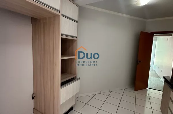 Sobrado para venda,  Menino Deus, Pato Branco, Com móveis sob medida, garagem para dois carro, ACEITA IMÓVEL DE MAIOR VALOR EM CURITIBAs, área gourmet, ar-condicionado
