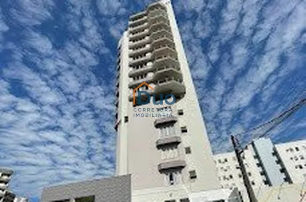 Apartamento para venda,  Centro, Pato Branco AMPLO, OPORTUNIDADE, SEMI MOBILIADO, COZINHA PLANEJADA, COM MESA, CADEIRAS E COOKTOP NOVO, SALA DE JANTAR COM MESA E BUFFET, CORTINADO, ROUPEIROS EM TODOS OS DORMITÓRIOS, SACADAS NA SUÍTE E NA SALA DE ESTAR