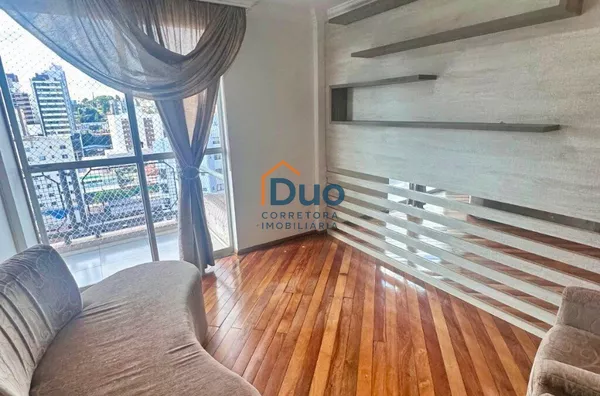 Apartamento para venda,  Centro, Pato Branco AMPLO, OPORTUNIDADE, SEMI MOBILIADO, COZINHA PLANEJADA, COM MESA, CADEIRAS E COOKTOP NOVO, SALA DE JANTAR COM MESA E BUFFET, CORTINADO, ROUPEIROS EM TODOS OS DORMITÓRIOS, SACADAS NA SUÍTE E NA SALA DE ESTAR