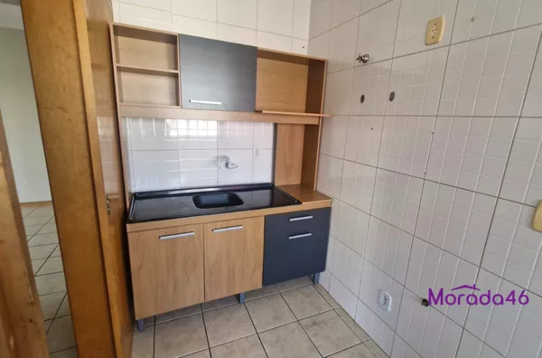 APARTAMENTO PARA LOCAÇÃO NO EDIFÍCIO SCHAMPIONS CENTRO