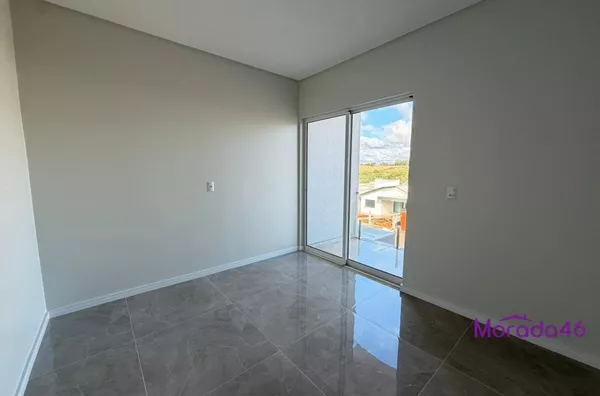 SOBRADO A VENDA NO BAIRRO FRARON