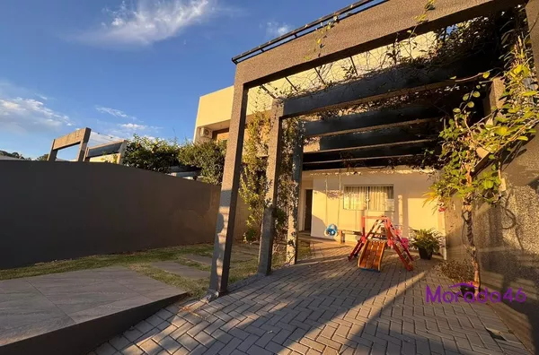 MORADA46 VENDE SOBRADO NO BAIRRO INDÚSTRIAL