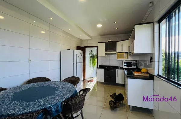 CASA PARA VENDA NO BAIRRO PINHEIRINHO