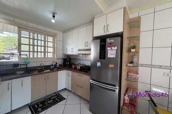 CASA A VENDA NO BAIRRO AMADORI