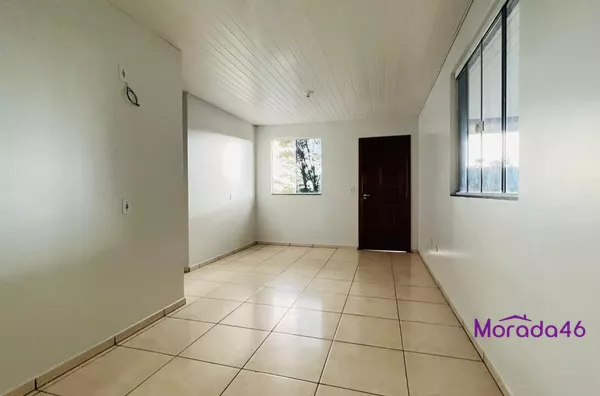 CASA PARA LOCAÇÃO NO BAIRRO CADORIN