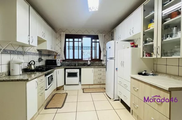 CASA PARA VENDA NO BAIRRO PINHEIROS 