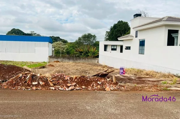 TERRENO A VENDA NO MENINO DEUS