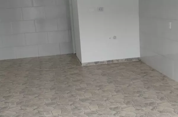 Aproveite esta oportunidade para expandir ou iniciar o seu negócio em um ambiente adequado e bem localizado. - Foto 2