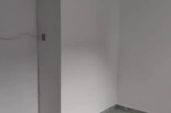 São (03) casa sendo cada uma com TRES cômodos, (01) salão ao lado. - Foto 4