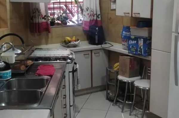 SOBRADO com Sala para dois ambientes, perfeita para receber a família e os amigos. - Foto 3