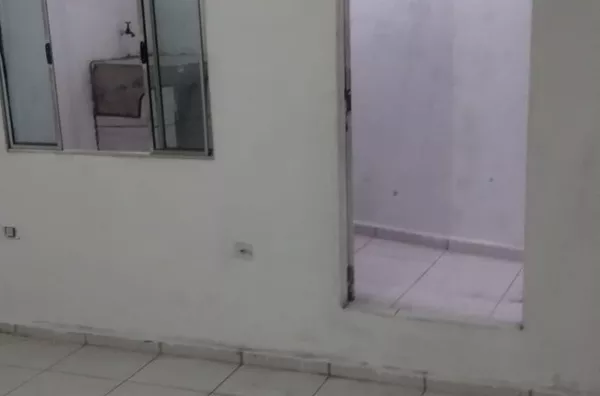 Casa -  - Jardim Progresso - São Paulo - SP com 02 dormitario / cozinha e espaço para Moto