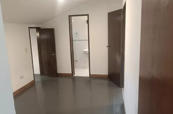 Sobrado para aluguel, 01 quarto(s),  e 01 sótão que cabe 02 camas , Jardim Icaraí, São Paulo - Foto 1