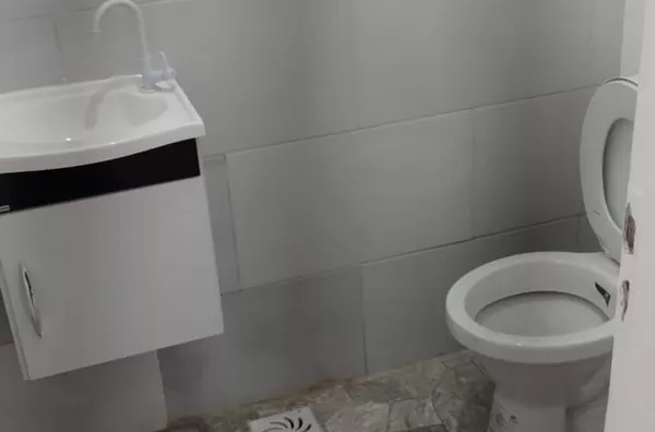 Aproveite esta oportunidade para expandir ou iniciar o seu negócio em um ambiente adequado e bem localizado. - Foto 4