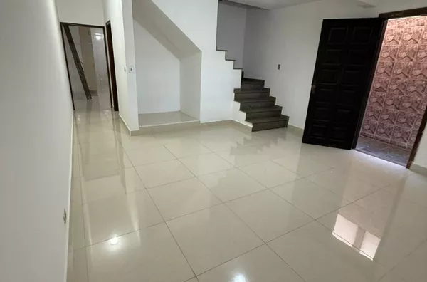 Sobrado para venda, 3 quarto(s),  Terceira Divisão De Interlagos, São Paulo - Foto 1