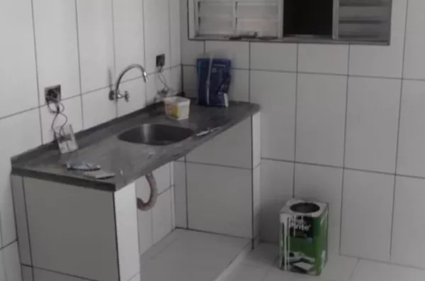 Casa -  - Jardim Progresso - São Paulo - SP com 02 dormitario / cozinha e espaço para Moto