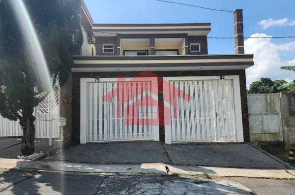 SOBRADO NOVO COM FINO ACABAMENTO NO CITY RECANTO ANASTACIO