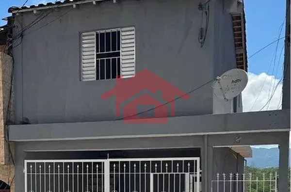 Casa a Venda Sol Nascente próx Morro Doce Sobrado com 4 casas de Aluguel