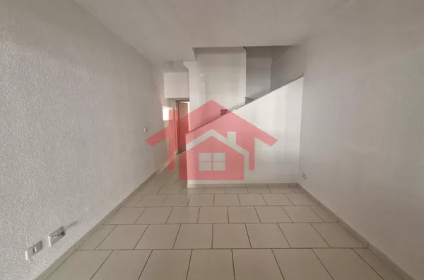 Sobrado para , 2 quarto(s),  Jardim Santa Mônica, São Paulo