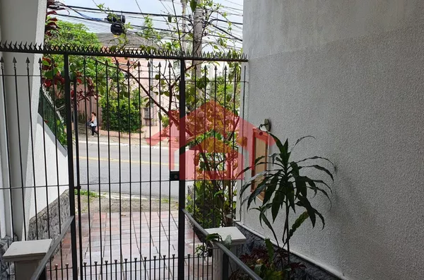Sobrado para aluguel, 3 quarto(s),  Jardim Das Bandeiras, São Paulo