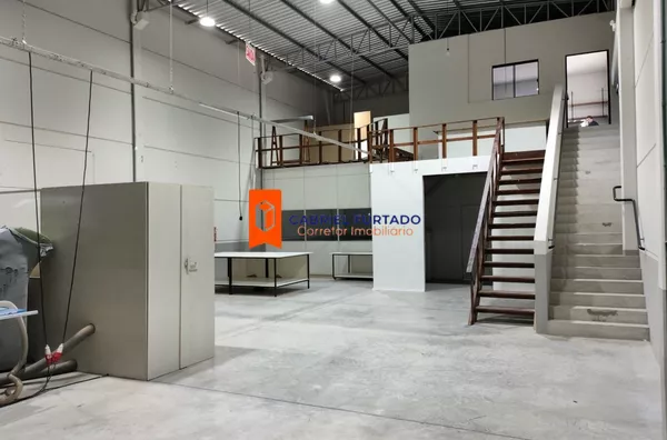 Galpão/barracão para locação 