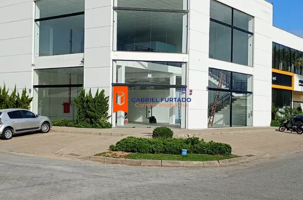 SALA COMERCIAL PARA LOCAÇÃO – 455 m² | UNIVERSITÁRIO | TIJUCAS/SC