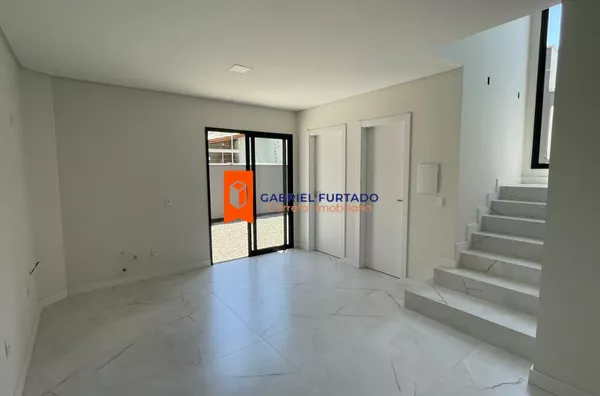 CASA DE ALTO PADRÃO À VENDA – BOSQUE DA MATA | TIJUCAS/SC