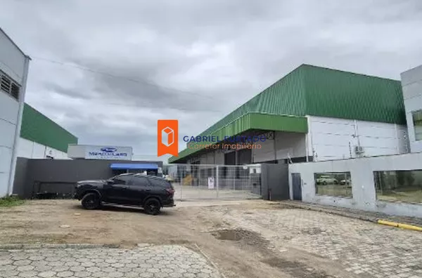 GALPÃO PARA LOCAÇÃO – CENTRO | TIJUCAS/SC – COM DOCAS