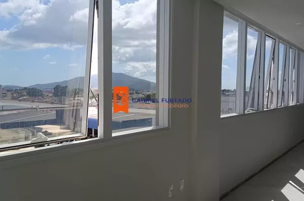 SALA COMERCIAL PARA LOCAÇÃO – EDIFÍCIO SCOPEL BUSINESS | TIJUCAS/SC