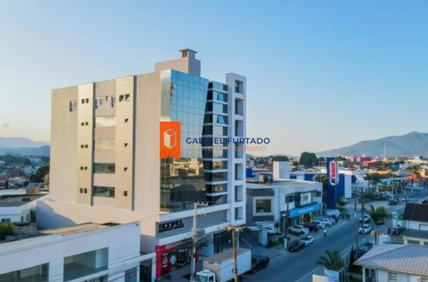 SALA COMERCIAL PARA LOCAÇÃO – EDIFÍCIO SCOPEL BUSINESS | TIJUCAS/SC
