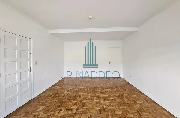 Sobrado Espaçoso com Suíte e 2 Vagas no Jardim Nosso Lar - Foto 4