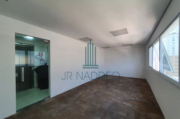 Sala Comercial Pronta para Uso na Rua Pamplona – Jardim Paulista, 31,48m² com vaga