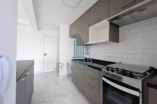 Apartamento com 2 dormitórios e varanda gourmet em Santo Amaro