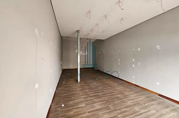 Loja Comercial 45 m² para Aluguel na Vila Guarani – Alta Visibilidade - Foto 3