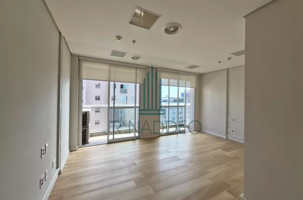 Sala Comercial Próxima ao Metrô São Joaquim – Liberdade