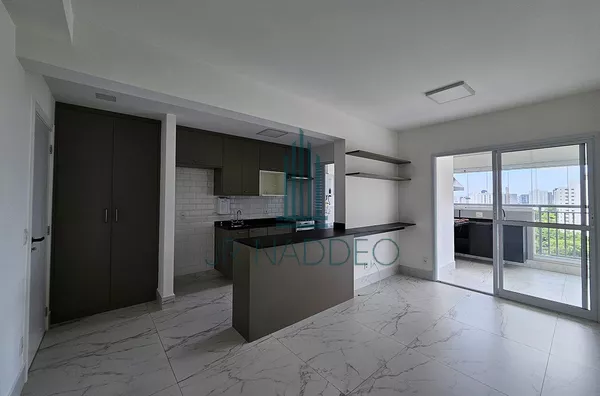 Apartamento com 2 dormitórios e varanda gourmet em Santo Amaro