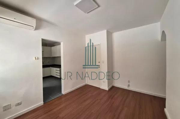 Apartamento com 2 dormitórios e excelente localização na Vila Clementino!